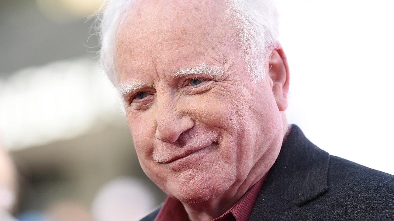 Richard Dreyfuss arrives at the premiere of Paramount Pictures' 'Book Club.'